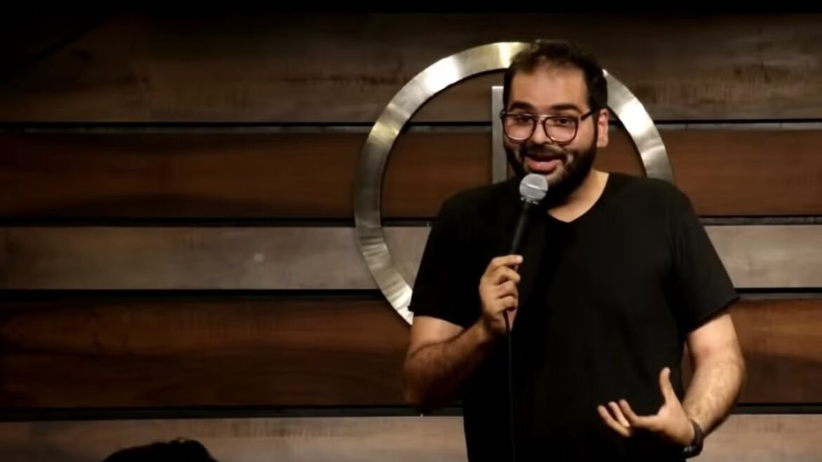 महाराष्ट्र के डिप्टी CM को 'गद्दार' कहने पर Kunal Kamra के खिलाफ FIR दर्ज